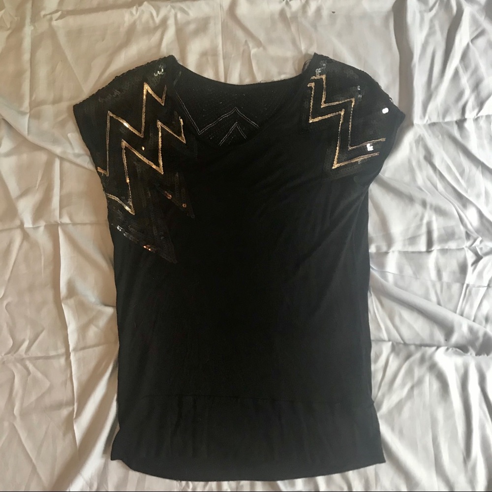 5/$25 SALE Asymmetrical sequin top